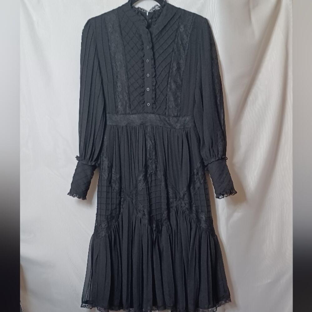 ELLIE MAKIR New York Black Midi Dress With Lace and Ruffle. S
